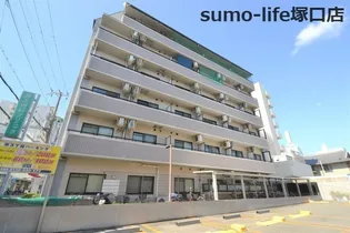 クリスタルプラザ【4階】の外観