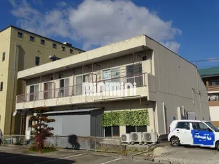 エターナル【2階】の外観