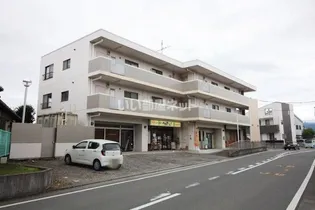 ヒルサイドテラス並木の画像