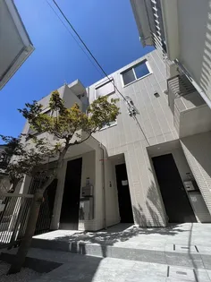 東京都新宿区若葉1【マンション】の外観