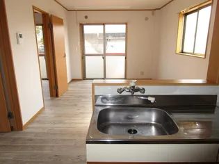 ミヤビコーポIII【2階】の居間