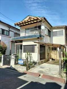 大阪府高槻市大蔵司2【一戸建】の外観