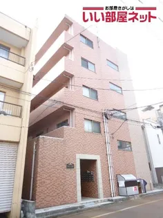 新潟県長岡市表町1【マンション】の外観