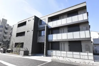 カーサ ディ セイ アルベリ III【3階】の外観