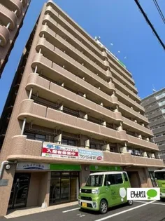 ベルメゾン亀川【9階】の外観