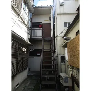 東京都中野区中央3【アパート】の外観