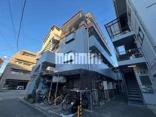 シャトル和貴【1階】の外観