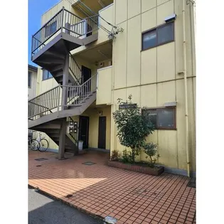 スザキハイツ【1階】の外観