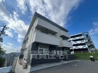 クローバー富士1号館【3階】の外観
