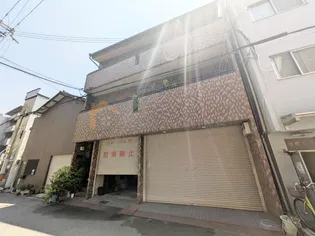 前野ビルの画像