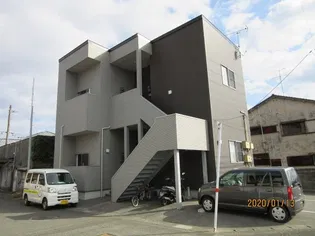 スリーエス八代の外観