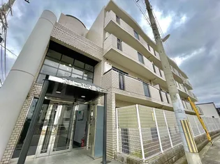 スリ-エヌ豊中【3階】の外観