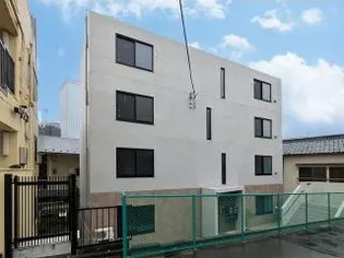 プラス新宿【3階】の外観