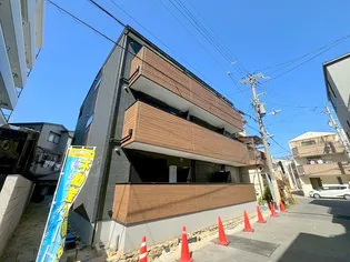 La famille K 新大阪【1階】の外観