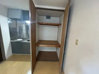 リバーサイドハイツ名切【1階】の内装