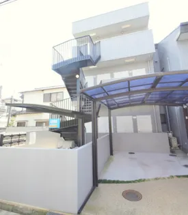 千里山ビレッヂ【2階】の外観