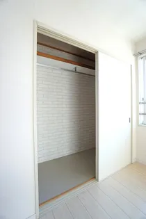 シェ・モワァB【2階】の内装