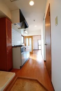 シャルマンII【2階】の玄関