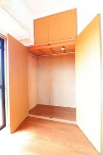 シャルマンII【2階】の内装