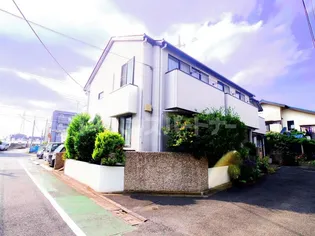 グリーンヴィレッジ【2階】の外観