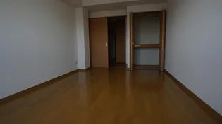 ブリランテのいち【4階】の居間