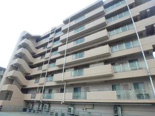 愛媛県新居浜市坂井町2【マンション】の外観