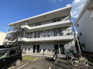 東京都八王子市大塚【マンション】の外観