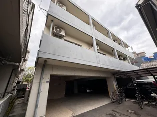 ラヴァンス荒田の画像