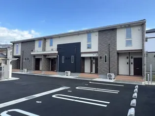 カリーナ ルナの画像