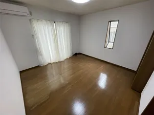 ウッディハイム月見ヶ丘【2階】の居間