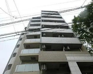 東京都世田谷区給田3【マンション】の外観