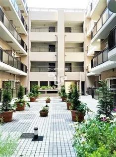 東京都港区南麻布4【マンション】の外観