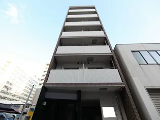 ウイステリア名城【2階】の外観