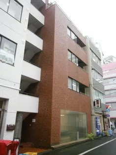 ハイツ新富町【3階】の外観