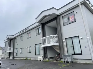 メープル山の手【1階】の外観