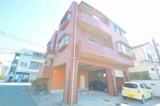 レヴェネスカ【2階】の外観