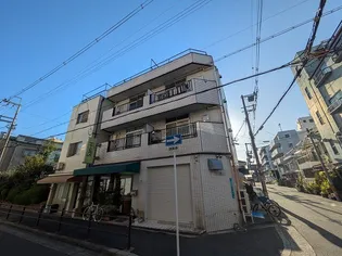 スリーナインビルの画像