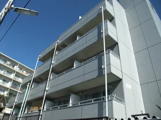 イズミタダマンション【1階】の外観