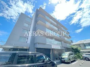 クアドリフォリエブルー【3階】の外観