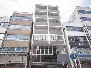 アニューファンロイヤルス【5階】の外観