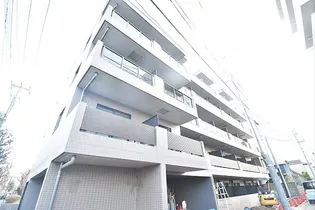 東京都調布市布田6【マンション】の外観