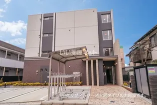 ルーセント ファーロ【3階】の外観