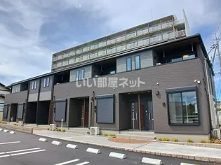 ブルースカイ B【1階】の外観