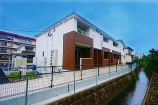 ジュネス ヴィラ T【1階】の外観