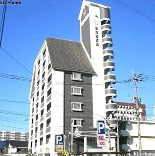 第8エルザビル【5階】の外観