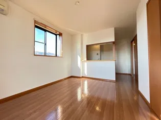 アーバンハイム【1階】の居間