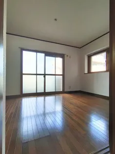 サンハイツ札元B【1階】の居間