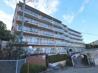 フローラル生駒【2階】の外観