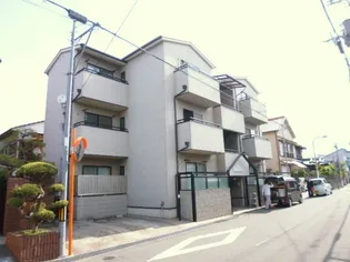 ヴレ・ロワイヤル【2階】の外観