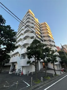 秀和新川アネックス【3階】の外観